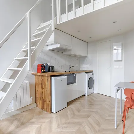 Loft De Charme An Coeur Des Batignolles