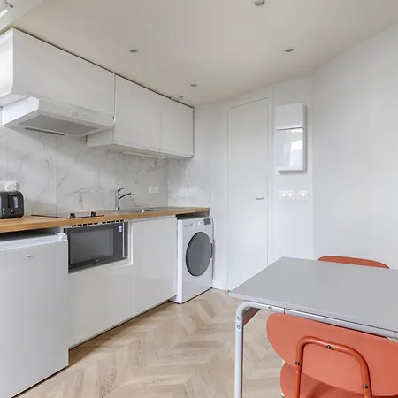 Loft De Charme An Coeur Des Batignolles Apartment Paris